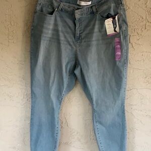 Levi Strauss Signature Gold 225 Women’s Mid-Rise Super Skinny Jeans W-36” L-28’